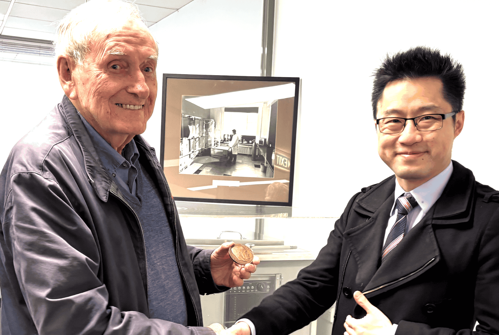 Smarter cancer trials: Dr Wei Hong wins 2025 TJ Martin Medal